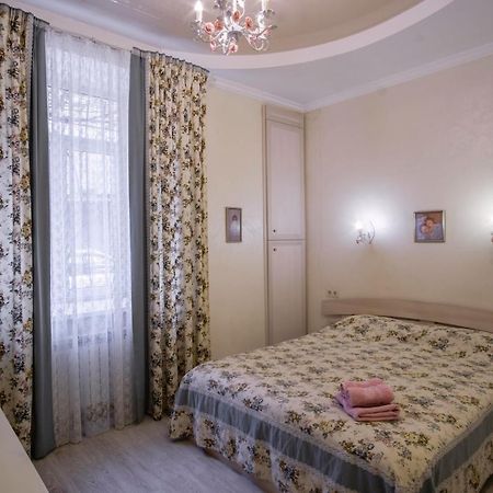 Studio Near Deribasovskaya Одеса Екстериор снимка